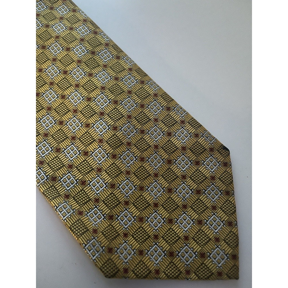 HICKEY FREEMAN COLLECTION Yellow Silk Textured Tie Made‎ Italy 60"X 3 3/4"